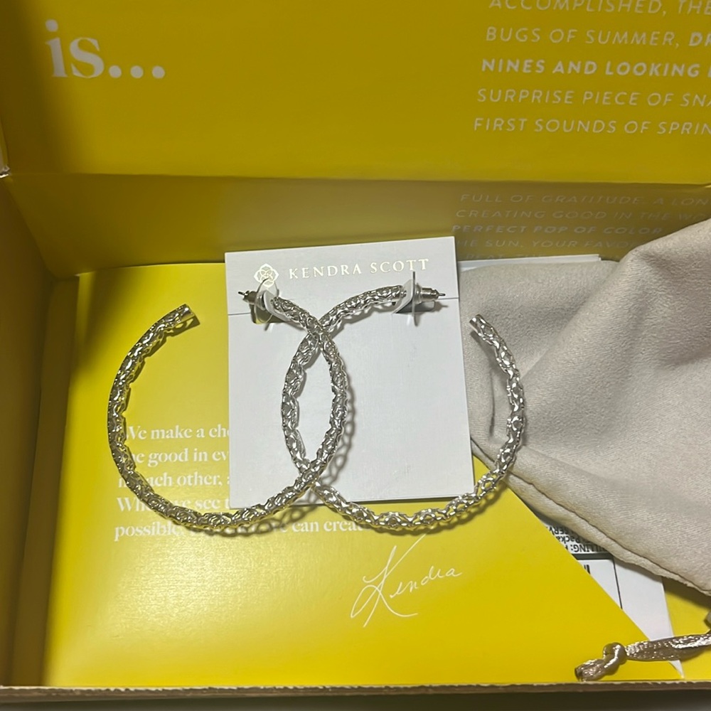 maggie hoop kendra scott NWT silver
